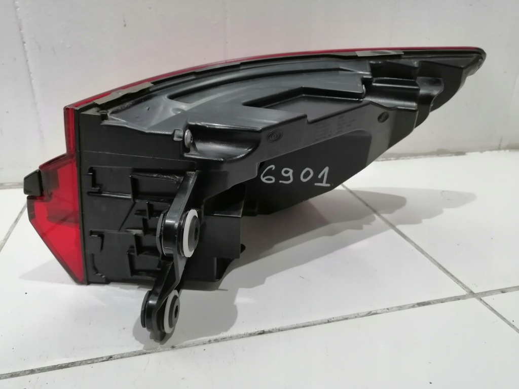 фото №8, Лампа ліва задня задня audi a6 c8 sedan