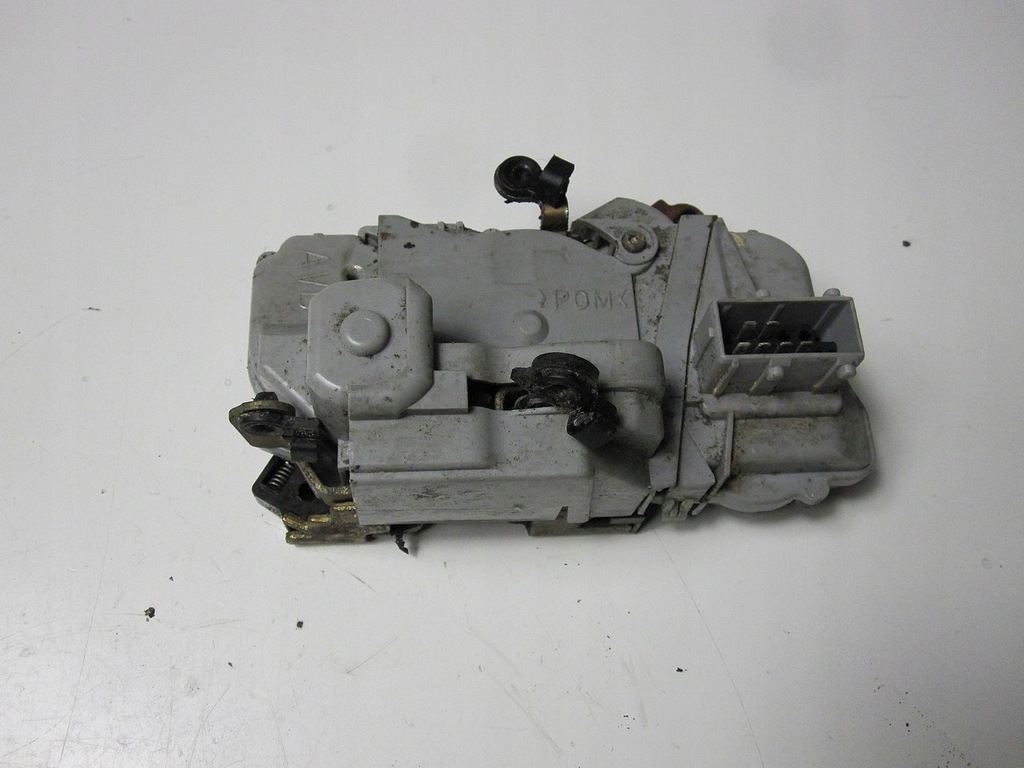 фото №8, Замок дверь передний правый peugeot 406 97r