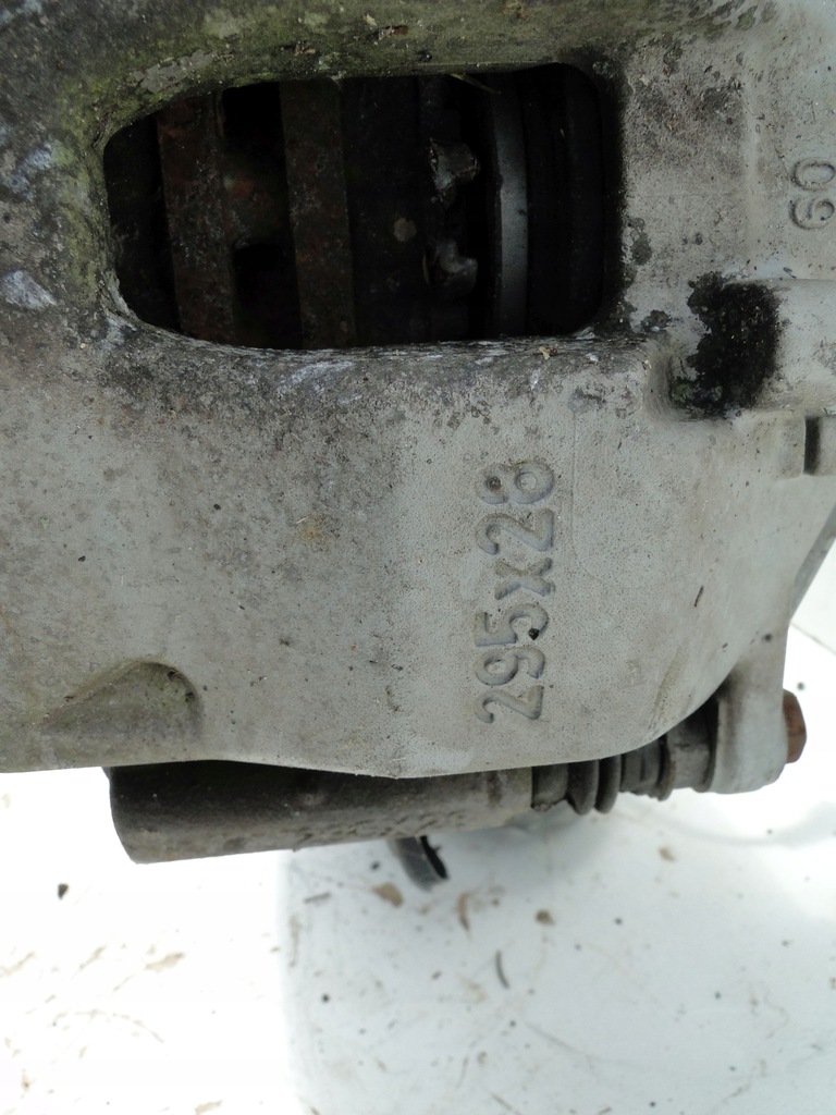 фото №6, Mercedes поворотний кулак передня права супорт a2043320201 clk 209 w209 295x28