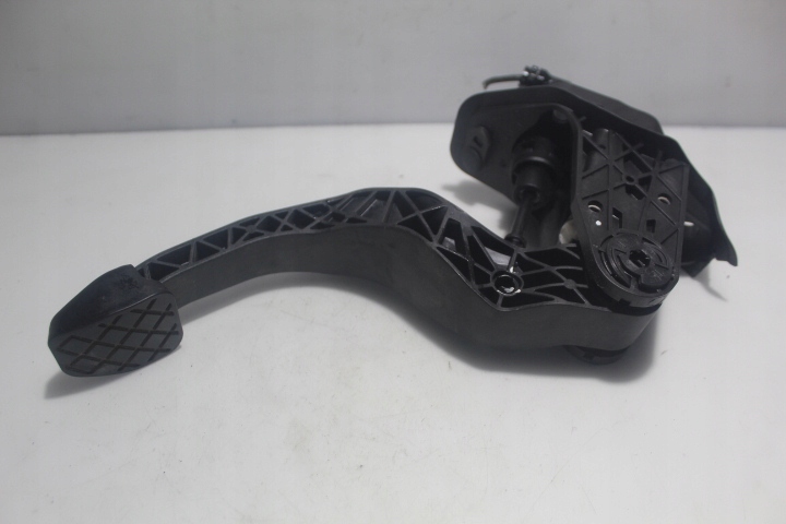 фото №1, Педаль сцепления skoda rapid ii lift 1.0tsi