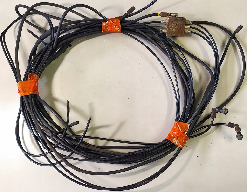 фото №1, Scania r 420 центральный смазка провода + распределитель колодка