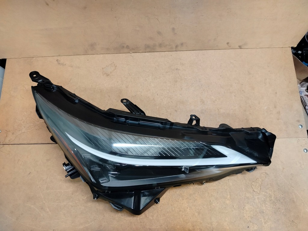 фото №3, Lexus nx ii led лампа права