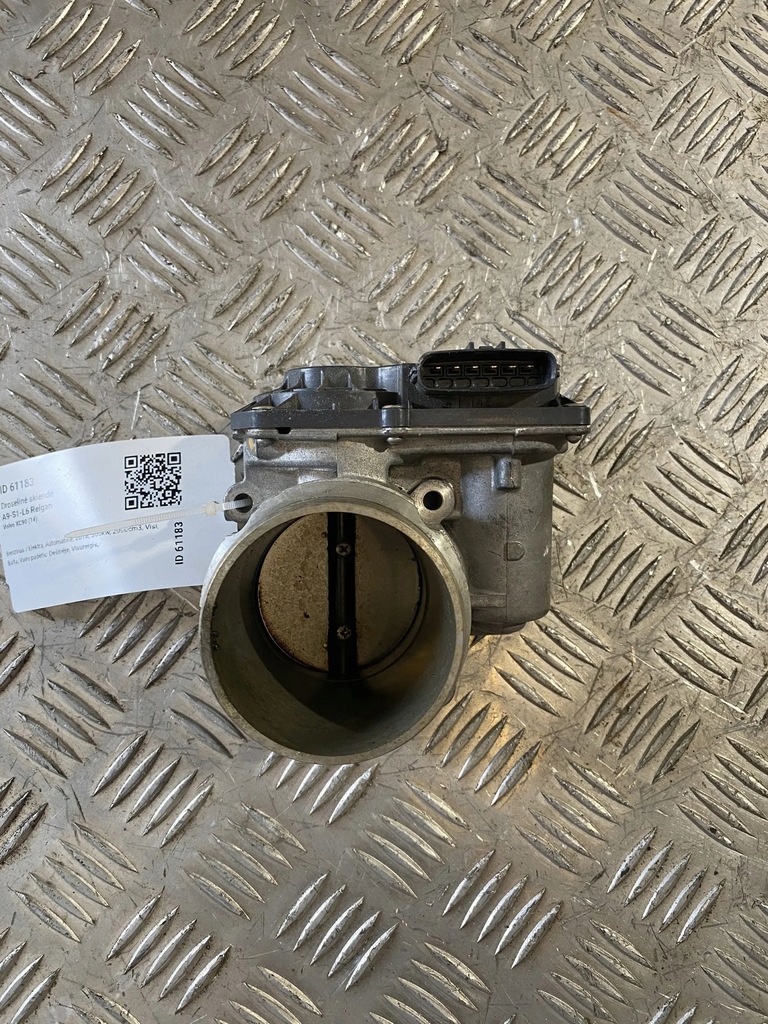 фото №1, Volvo xc90 дросельна заслінка 31293736