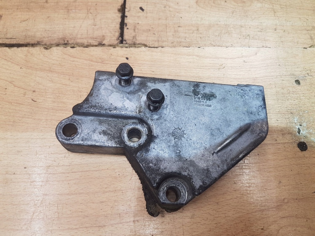 фото №1, Кронштейн кронштейн двигателя volvo v70 ii 2.4t