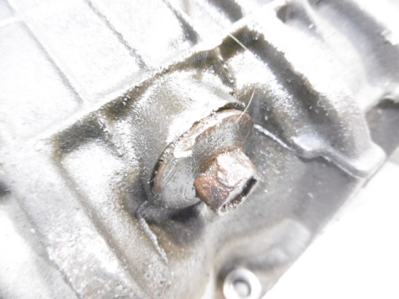 Focus mk2 піддон масляна 98mm-6675-cb 1,6 16v Зі Шроту