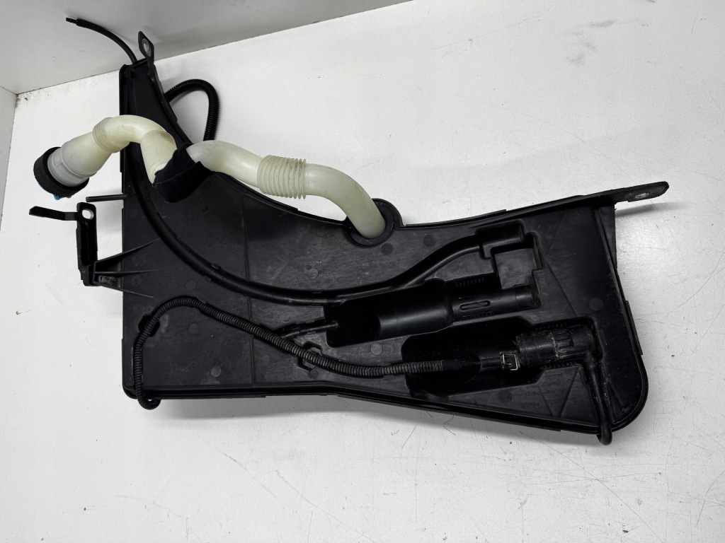 Купить Alfa romeo giulia stelvio бачок омывателя 2018+