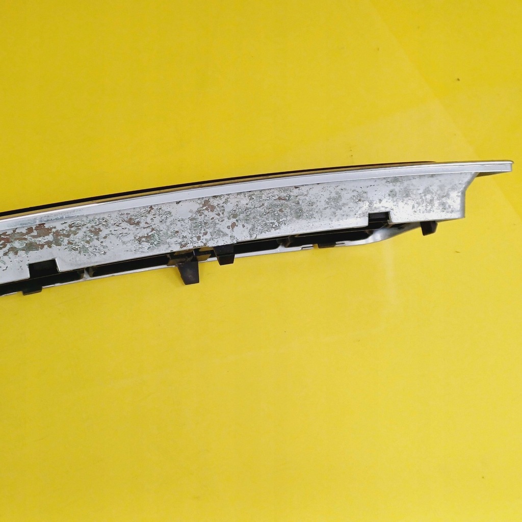 фото №11, Решётка бампера средняя хром audi a4 s4 b6 8e 8h 8e0807647 nr61