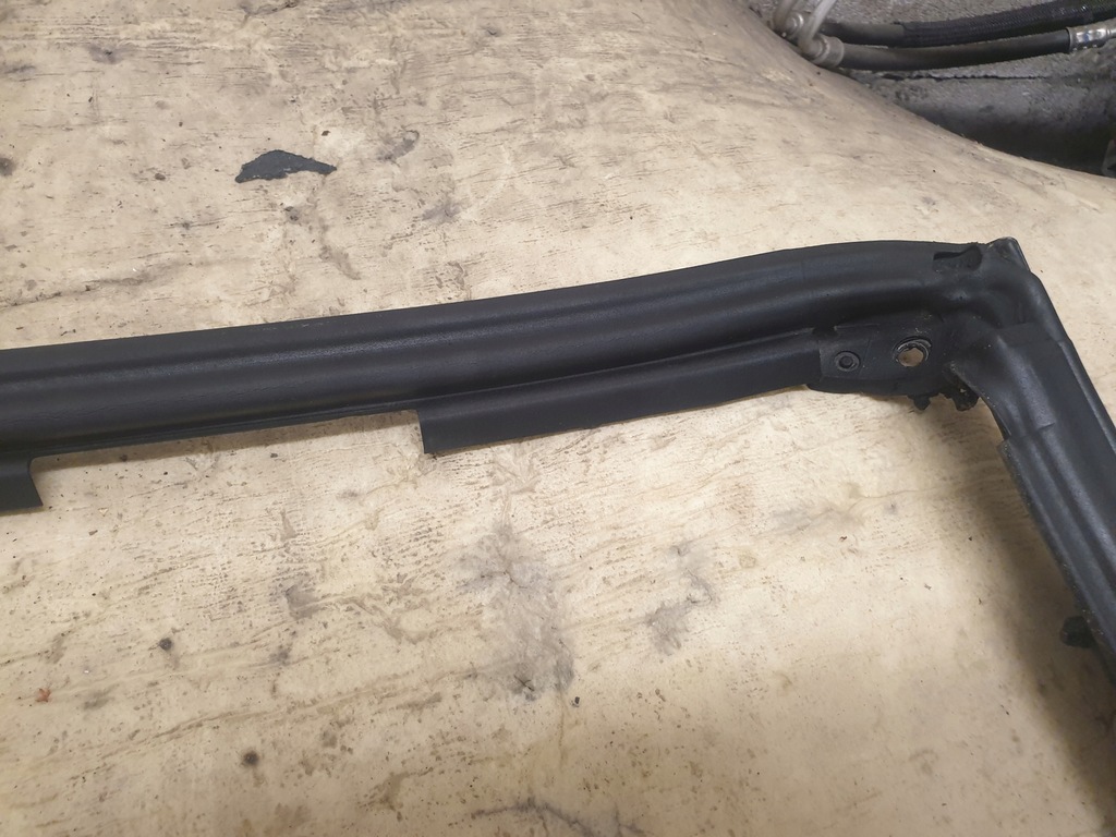 фото №7, Bmw 3 e93 прокладка крыша передняя 7217242