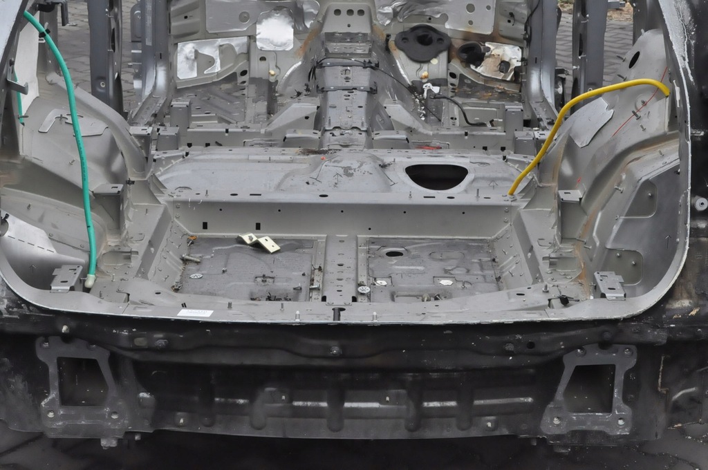 фото №9, Bentley bentayga pas задняя задний крыло левый правый четверть поддон l999