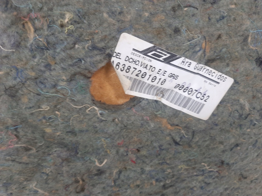 Mercedes w638 v-klasa 2.8 12v 98r карка дверь правый  перед 6387201010 Недорого