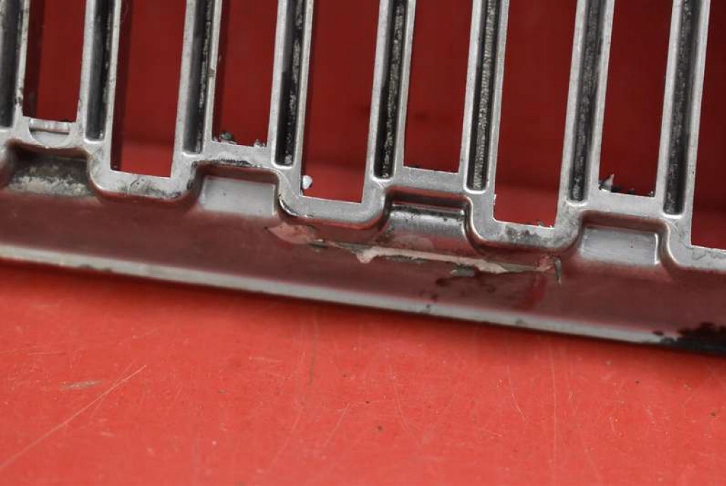 фото №15, Решётка радиатора решётка радиатора хром 08678680 volvo v50 03-11