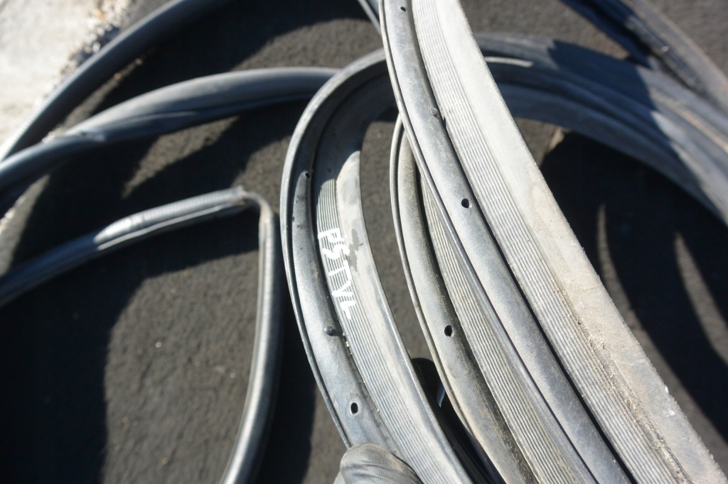 фото №8, Прокладка дверь крышки багажника комплект toyota prius plus + eu