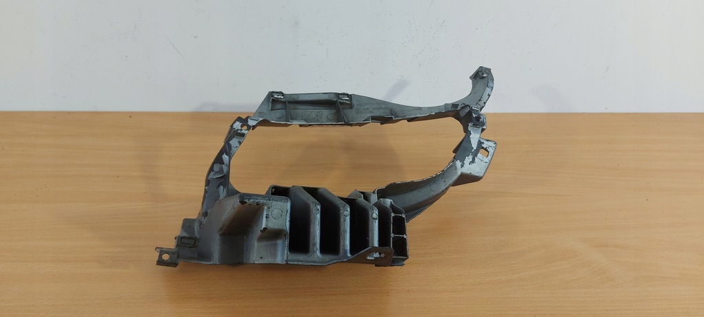 фото №3, Mercedes a-klasa w169 рамка протитуманної фари кронштейн rh