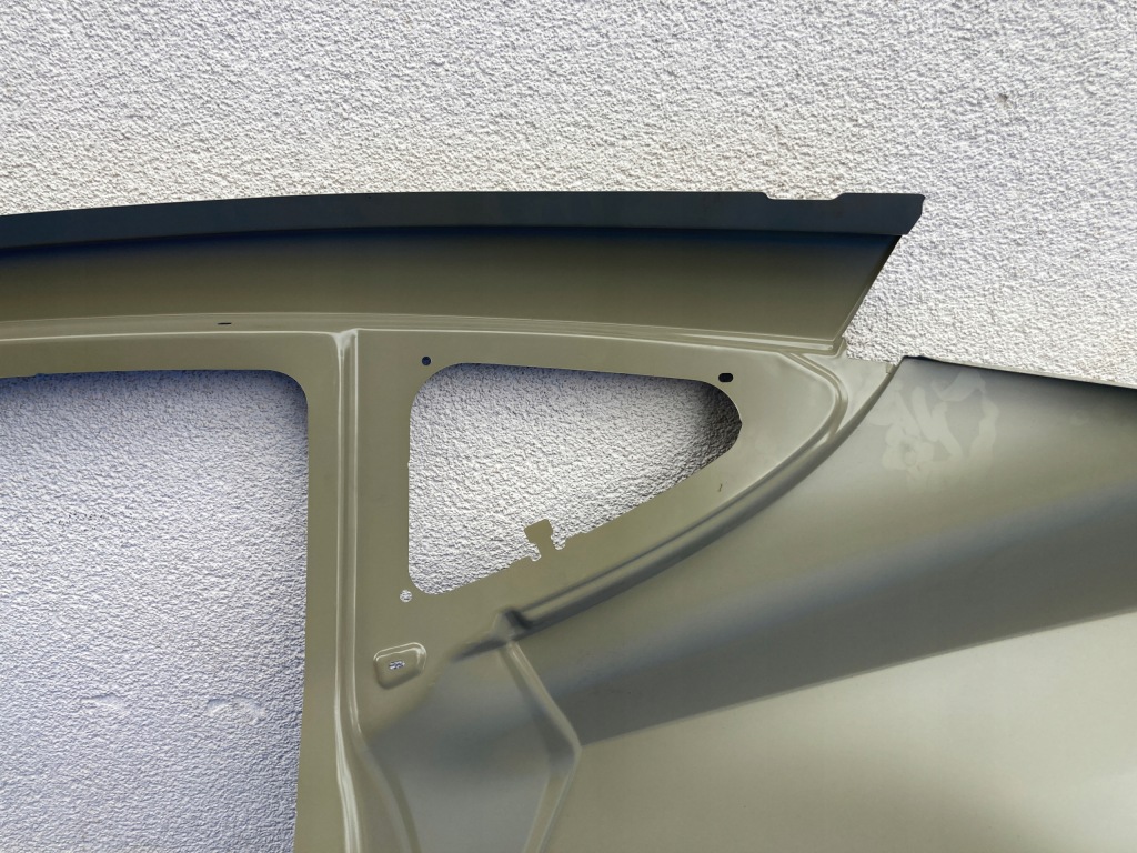 Крыло  правый  задний tesla 3 3 Доставка