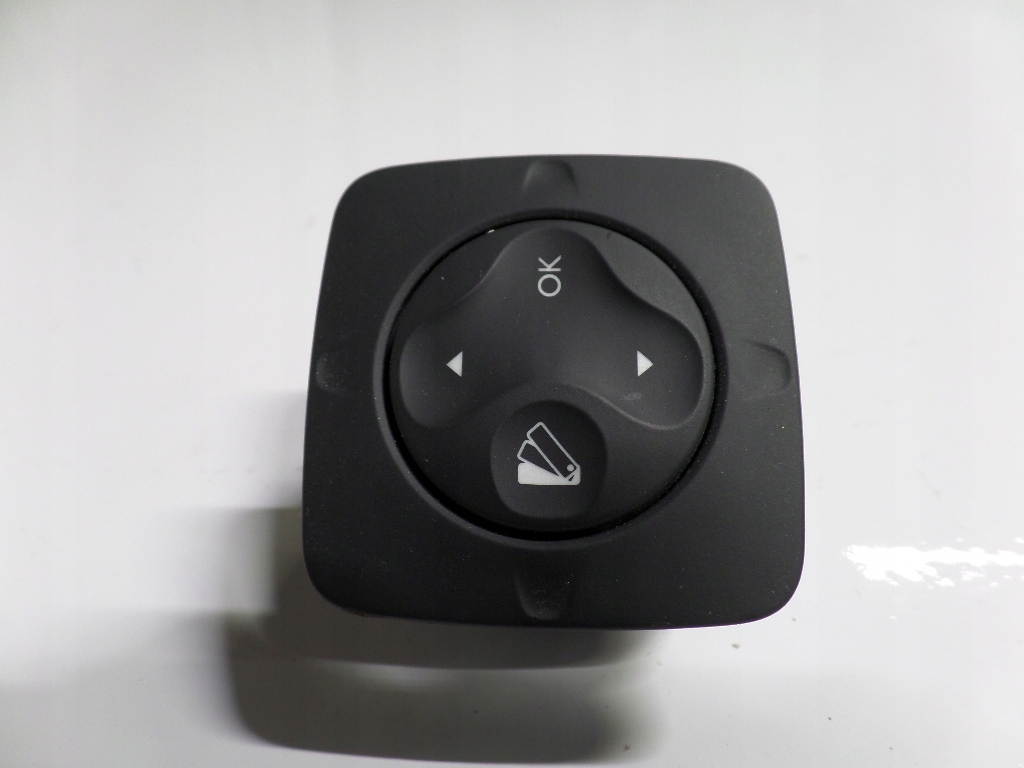 фото №1, Renault scenic iii панель переключатель дисплея радио 283950001r