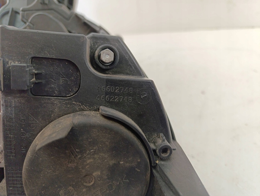 фото №12, Alfa romeo giulietta фара лампа ксенон europa перед права 46622748