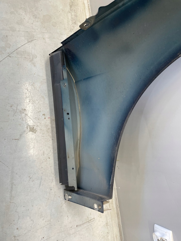 фото №8, Крыло левый перед mercedes w212 цвет 359 оригинал цвет 359