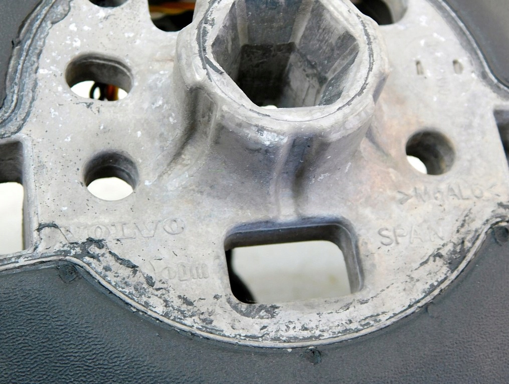 фото №8, Volvo v70 iii 3.0 t6 304 km 12r воздуховод мультифункция