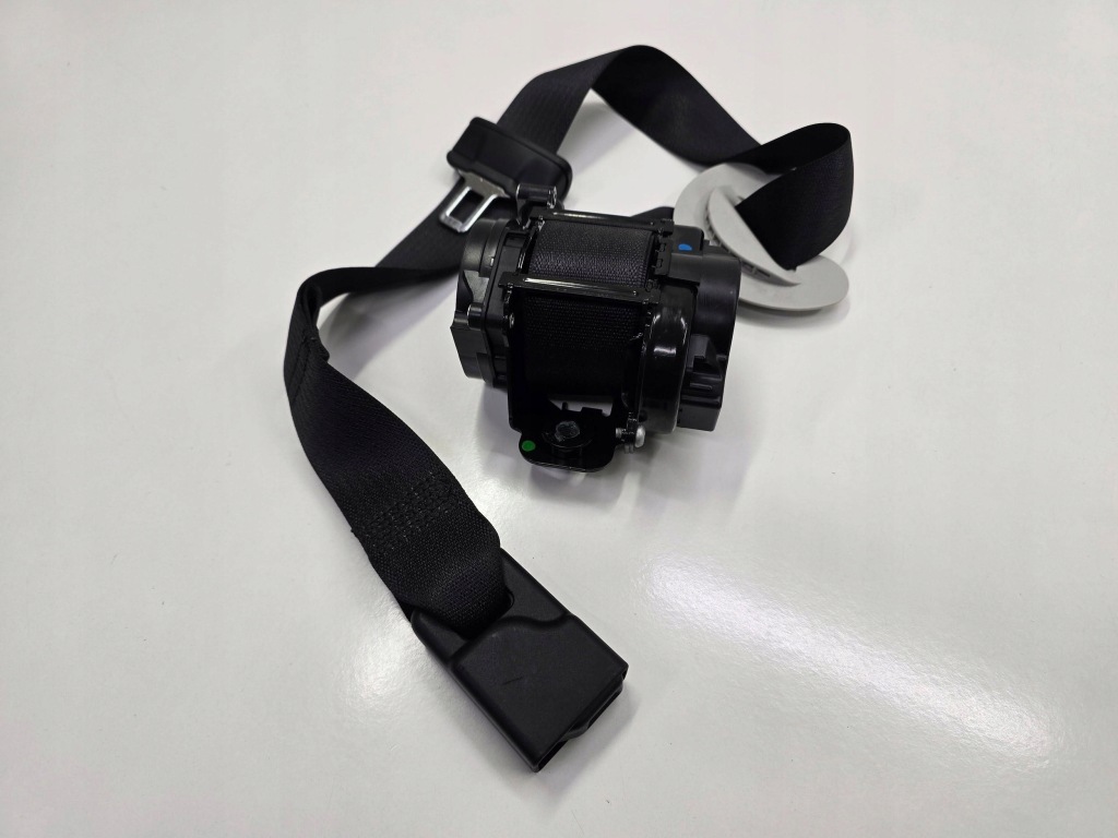 Ремень безопасности tesla y 20- правый  перед oem 1493803e1c с Разборки