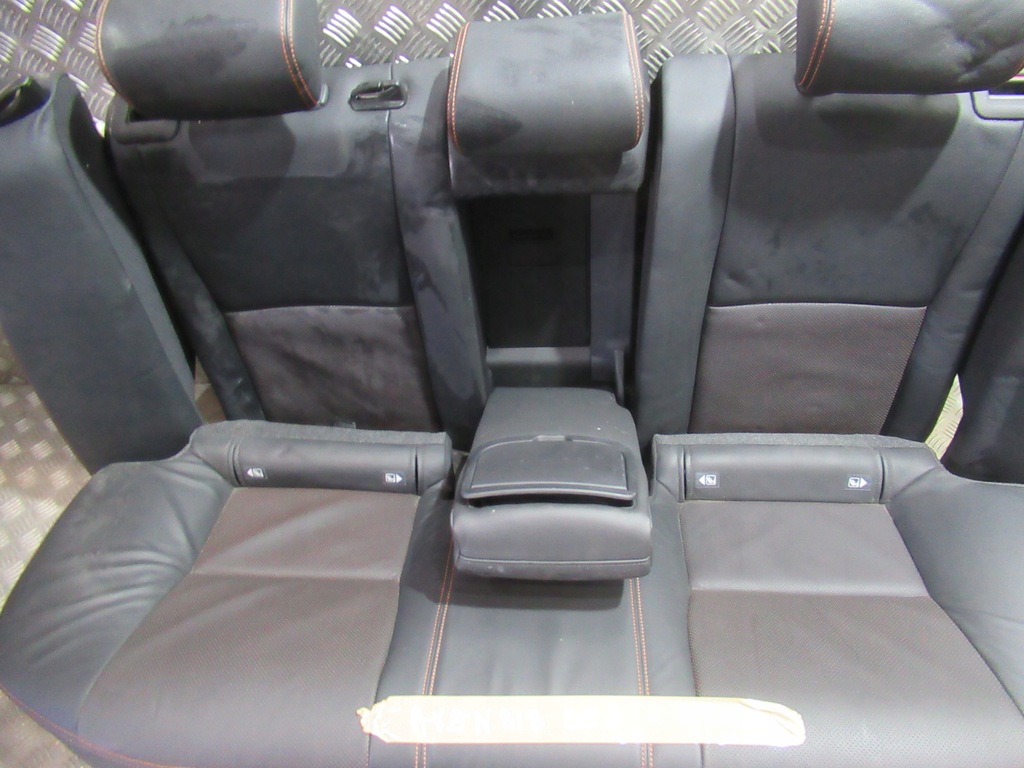 фото №8, Toyota avensis t27 lift sedan заднє сидіння задня задня 15-