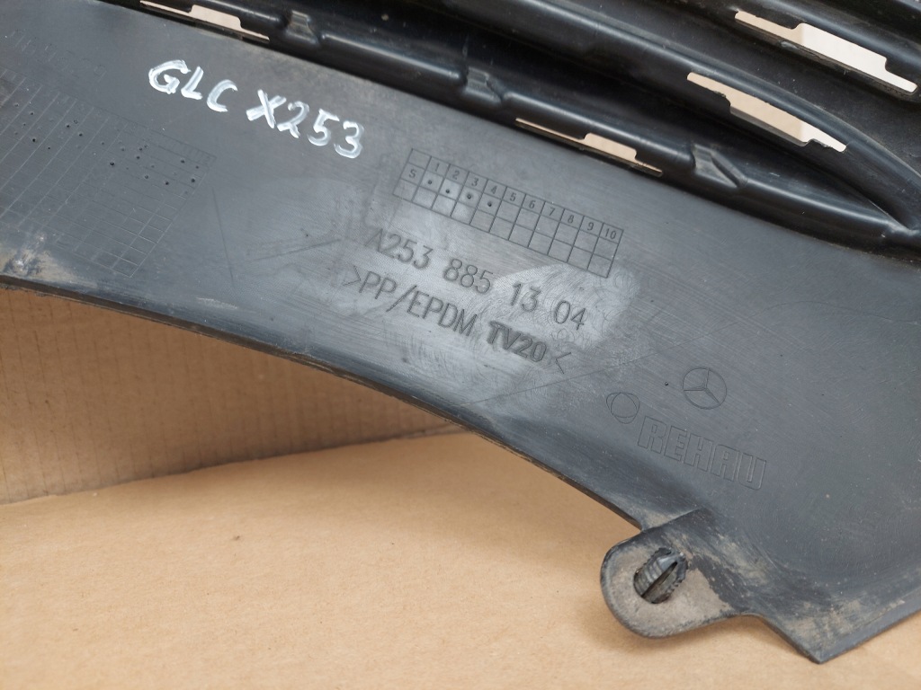 фото №9, Mercedes glc x253 18- накладка передний бампера
