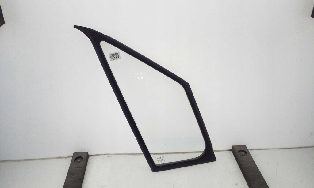 фото №1, Стекло кузовная передний правый треугольник mercedes sprinter wb366 2006-