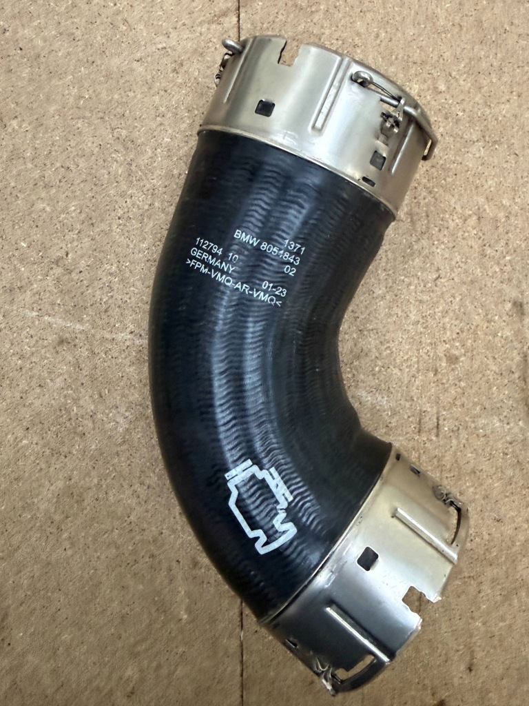 фото №1, Bmw m3 g80 m4 g82 g83 труба воздухозаборник шланг воздуха 8054843.