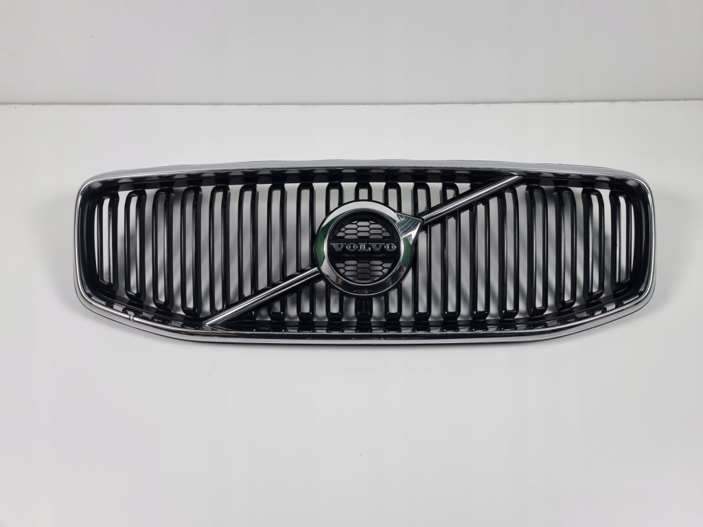 фото №1, Volvo xc60 xc-60 ii 2017- решётка радиатора радиатора решётка радиатора перед 31457463
