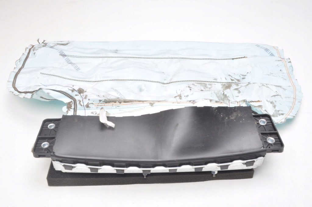 фото №1, Volvo xc60 ii подушка колінна p031351335