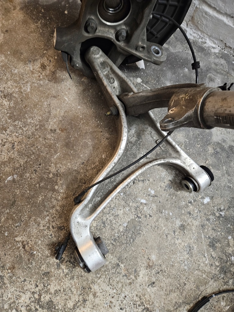 фото №7, Подвеска амортизатор поворотный кулак рычаг перед правый maserati levante