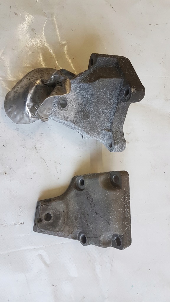 фото №1, Jeep grand cherokee wk2 3,0crd кронштейн двигуна дизель