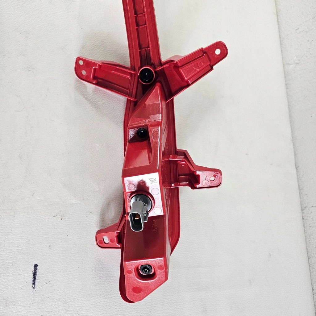 Лампа противотуманная левая задний  kia ev6 ev6 новая 92405cu150 Киев