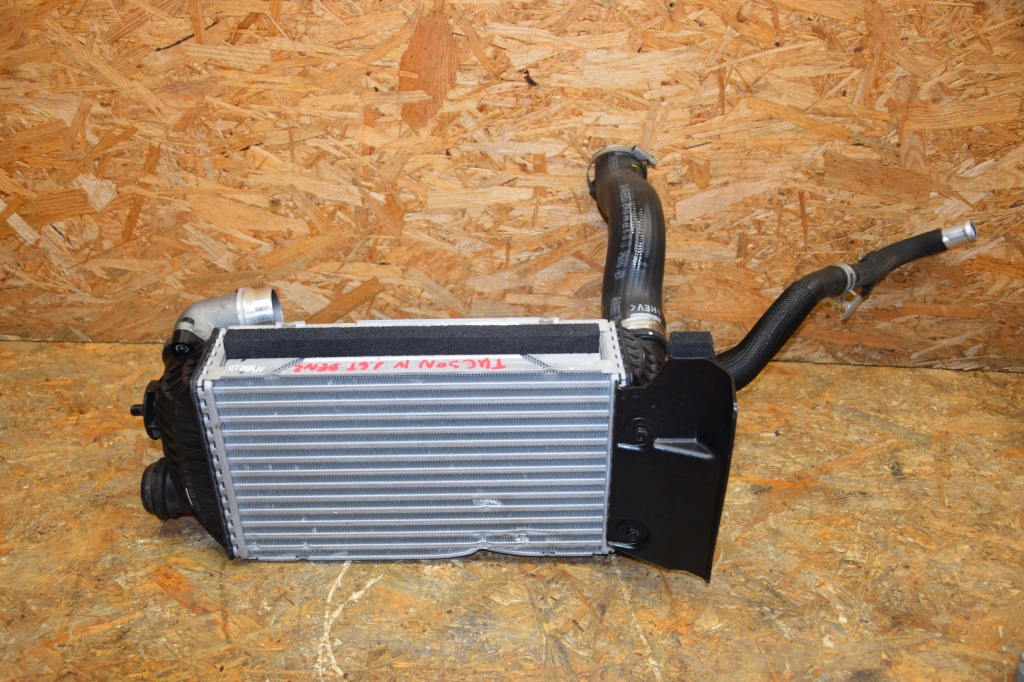 Интеркулер tucson iv 1.6 t-gdi hybrid новый 0km 23r оригинал 282702m400 20- в Украине