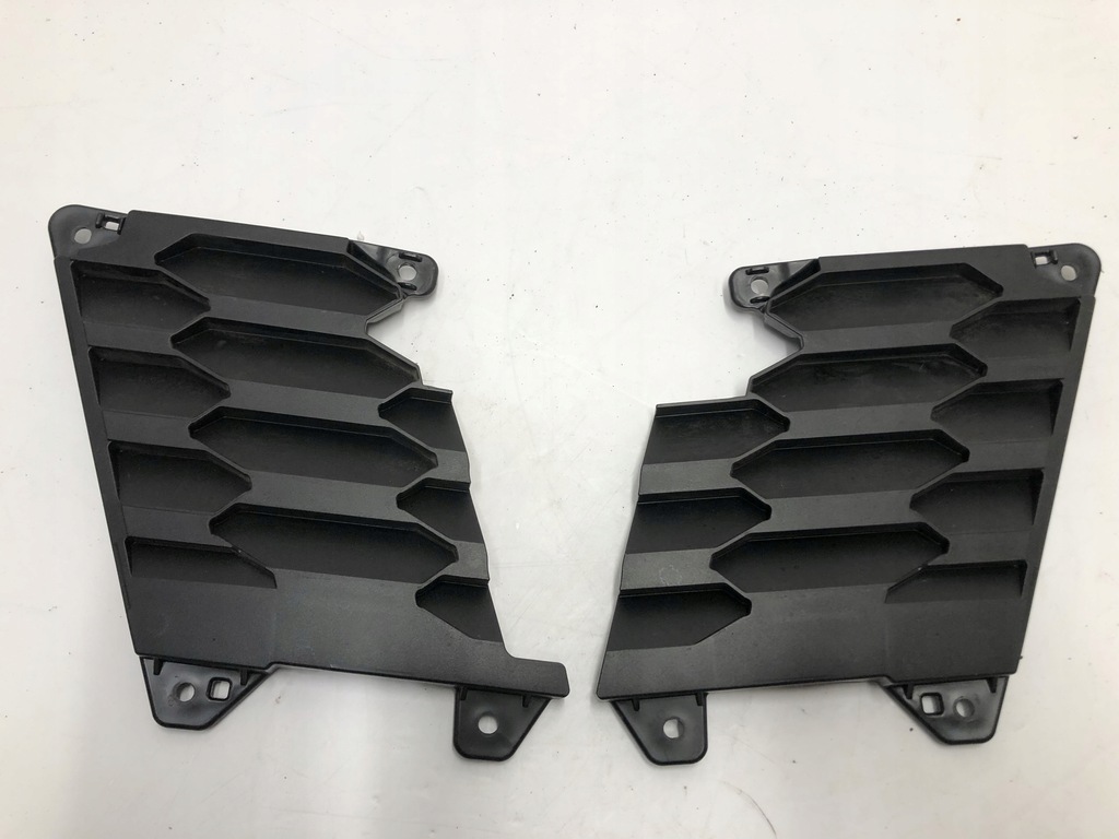 фото №1, Заглушка решітка бампера права eclipse cross 21r