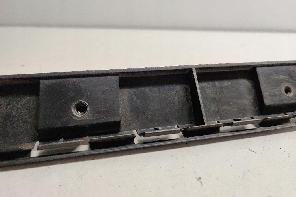 фото №7, Другое запчасти кузов bmw 1 e81 7169979 2.0l дизель 105kw 2009