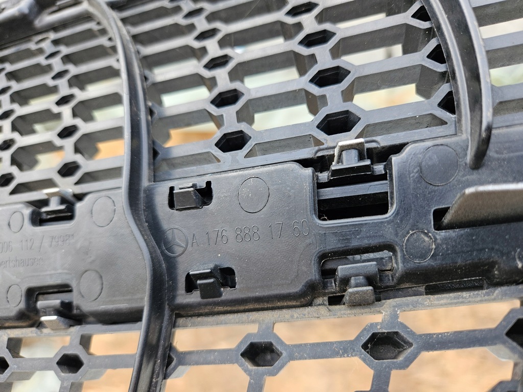 фото №7, Mercedes w176 lift решётка радиатора решётка радиатора бампера перед