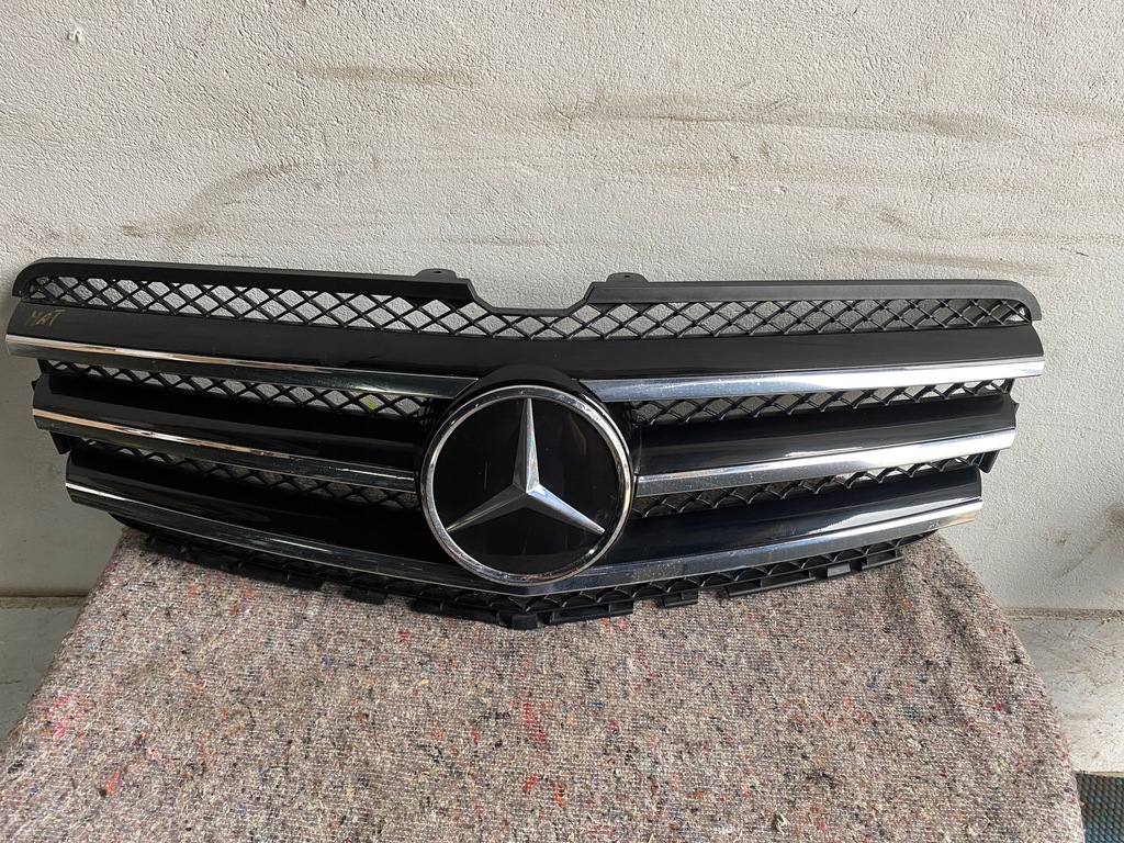фото №1, Mercedes-benz оригинальный номер a2518880060 решётка радиатора решётка радиатора