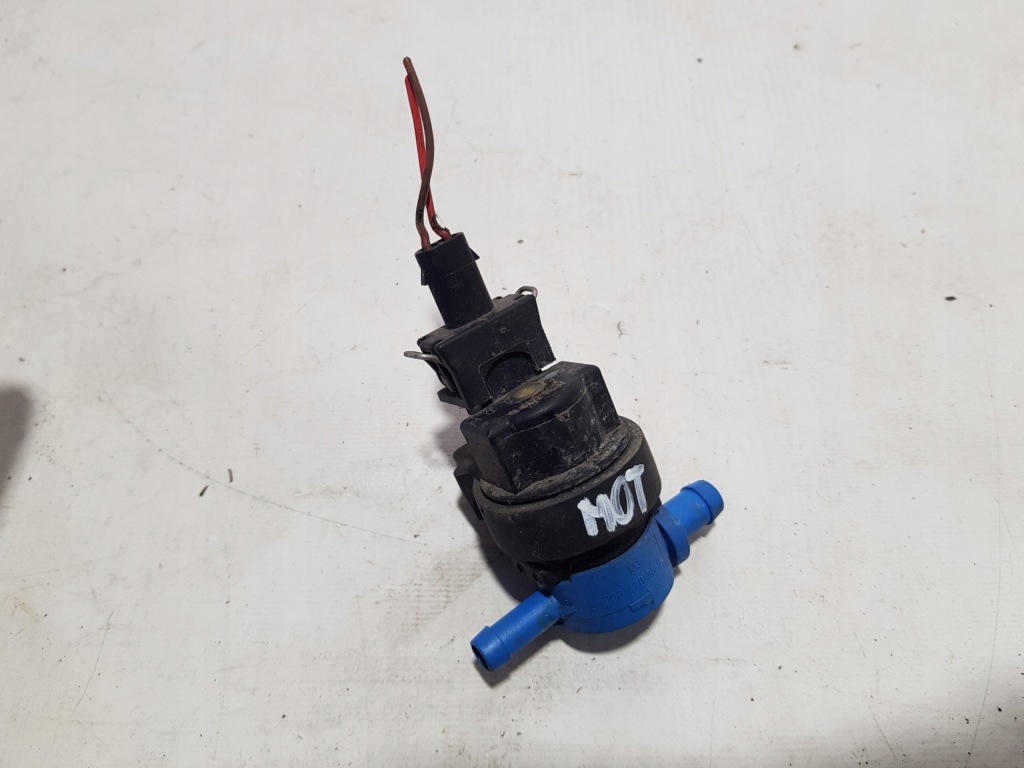 фото №1, Клапан вакуумa mercedes w203 clk w209 w220 0004703693