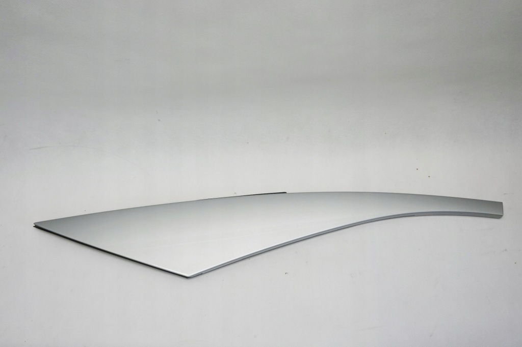 фото №1, Накладка стійка права vw id4 id5 id.4 id.5 11e855378a