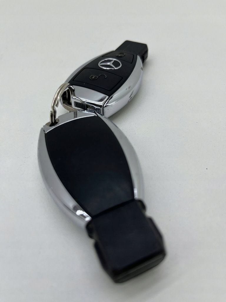 фото №1, Mercedes w246 lci ключ pilot комплект