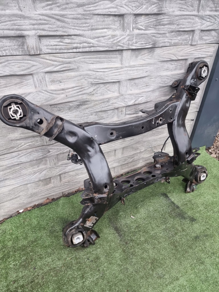 Купити Jeep grand cherokee wk2 рестайлінг  підрамник підрамник задній 17-