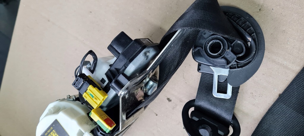 фото №13, S3 8v sedan a3 pas безпеки лівий перед натягувач 8v5857705h