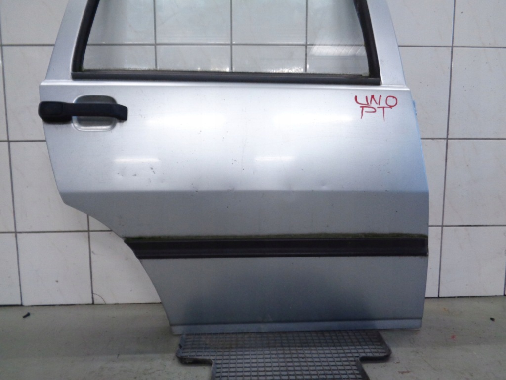 фото №2, Fiat uno 94r. hb двері правий задня kpl