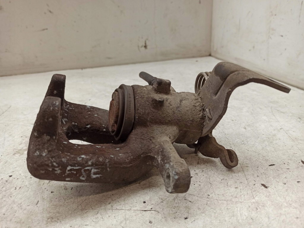 фото №4, Alfa romeo 159 kombi суппорт тормозной правый задняя