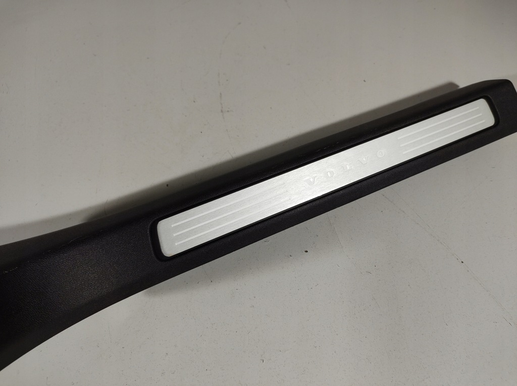 фото №15, Volvo v60 18r- молдинг накладка порог левая