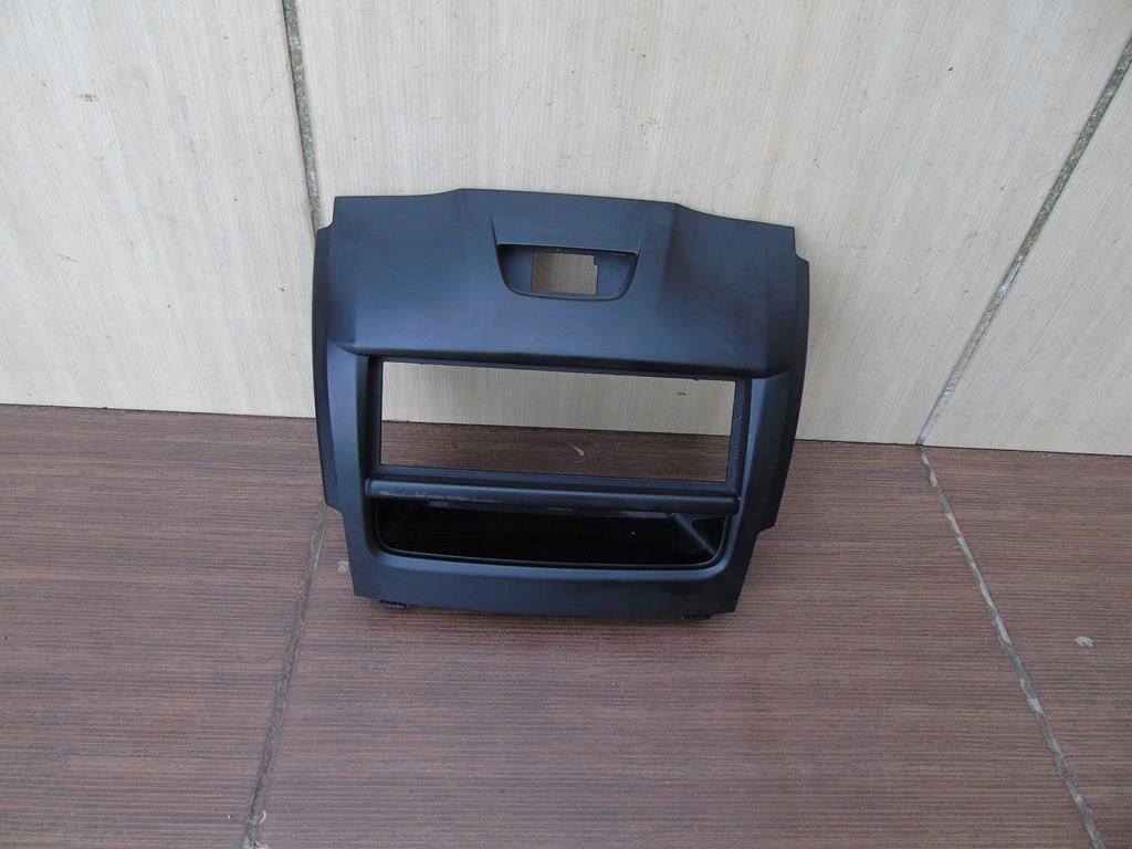 фото №1, Защита панель рамка радио isuzu d -max 12-17