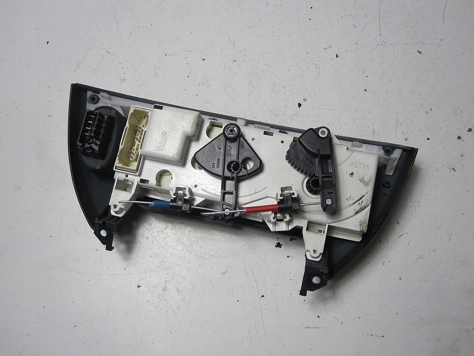 фото №5, Панель кондиционера renault megane 98r