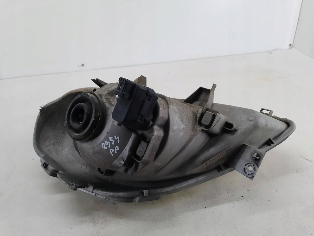 Лампа перед права renault trafic 2 7700311372 91165720 89308700 Зі Шроту