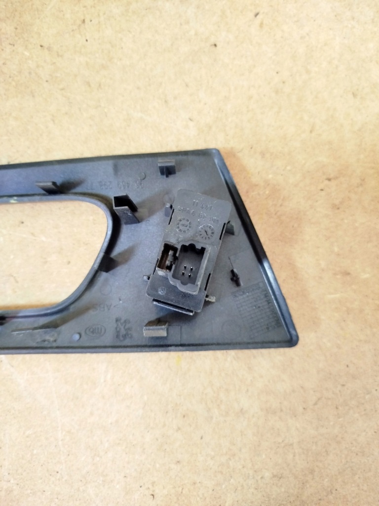 фото №3, Переключатель стекло правый задняя рамка peugeot 407 sw