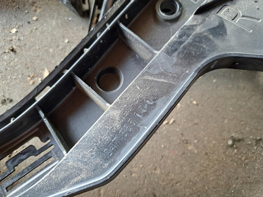 фото №7, Mercedes w247 b-klasa напрямна бампера задня комплект